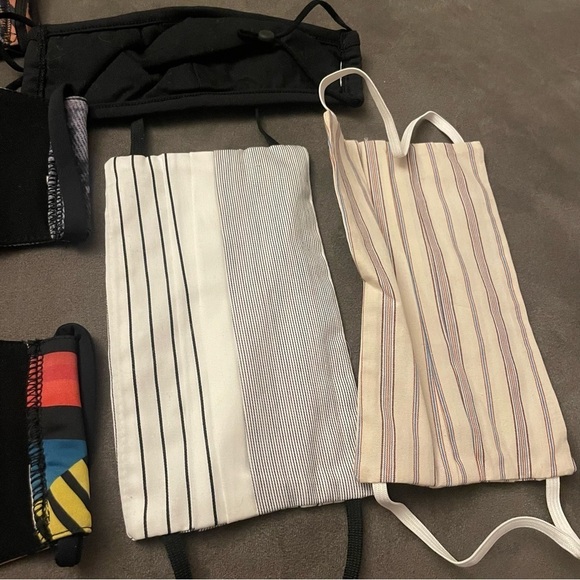 Mask bundle - Onzie, Karen Kane and Carbon 38 - Picture 3 of 8